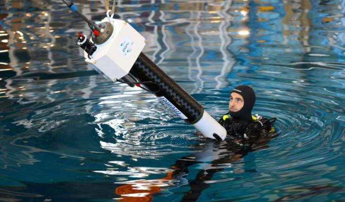 Bis zu 6000 Meter können die Messgeräte in die Ozeane hinabtauchen, um Daten für die Klimafoschung zu sammeln: Frankreich hat nun die ersten beiden Treibbojen der neuen Generation in Betrieb genommen.