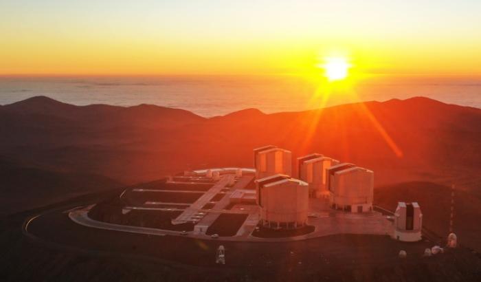 La plateforme du Very Large Telescope (VLT) de l'ESO à Paranal, au Chili