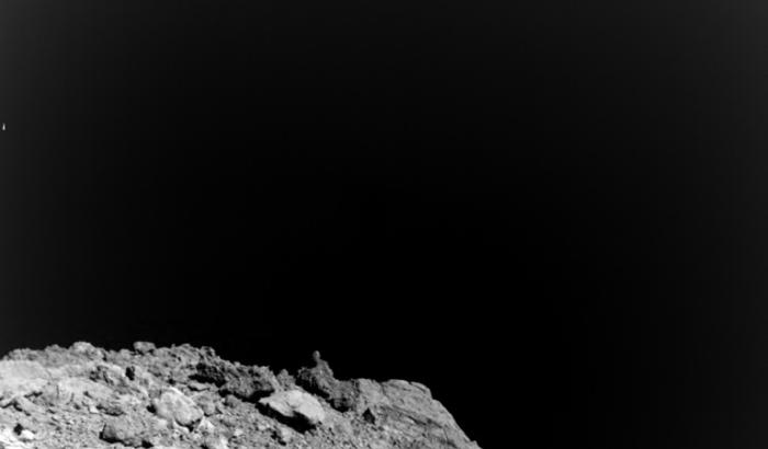 Photo non datée de la surface de l'astéroïde Ryugu fournie par Jaumann et. al., Science 2019