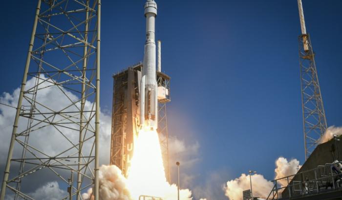 Décollage de la fusée Atlas V de United Launch Alliance (ULA) transportant le vaisseau spatial Starliner de Boeing, à Cap Canaveral en Floride le 5 juin 2024