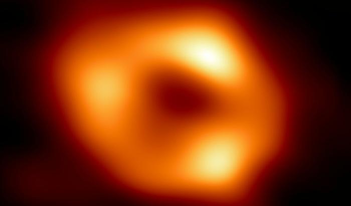 Première image du trou noir au centre de notre galaxie, publiée le 27 mars 2024 par l'Observatoire européen austral