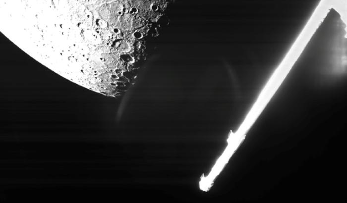 Photo diffusée par l'Agence spatiale européenne (Esa), le 2 octobre 2021, montrant une vue de Mercure capturée le 1er octobre 2021 par la mission conjointe euro-japonaise BepiColombo alors que le vaisseau spatial survole la planète pour une manœuvre d'assistance gravitationnelle