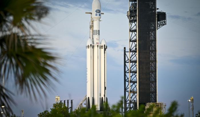 Une fusée Falcon Heavy de SpaceX avant son décollage pour la mission GOES-U, à Cap Canaveral en Floride le 25 juin 2024
