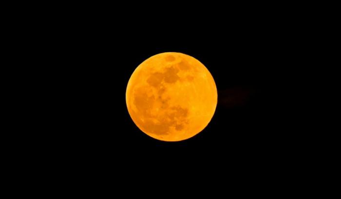 Die von der Nasa geplante erste bemannte Mondlandung seit mehr als 50 Jahren ist erneut verschoben worden. Die Mission Artemis 3 solle statt 2026 erst "Mitte 2027" stattfinden, teilte die US-Weltraumbehörde mit.