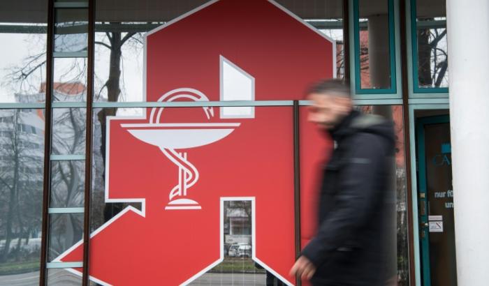 Die Bundesvereinigung Deutscher Apothekerverbände hat häufige Störungen beim elektronischen Rezept kritisiert. Dieses laufe der "Bahn in Sachen Unzuverlässigkeit den Rang ab", sagte Verbandschef Preis. Er forderte Verbesserungen bei der Stabilität.
