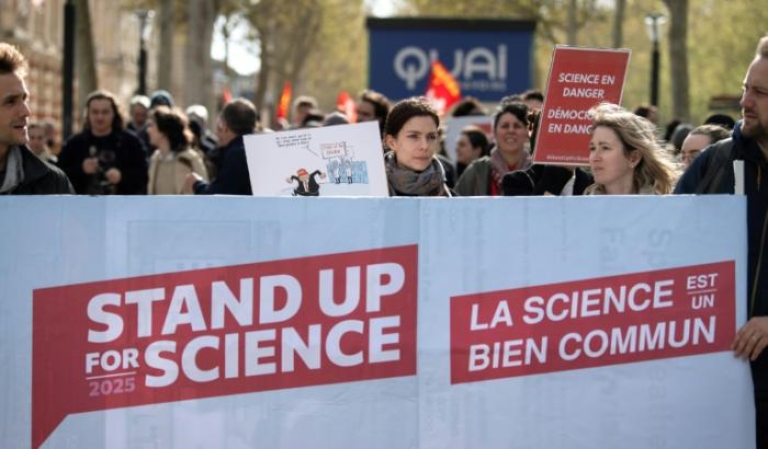 Manifestation de soutien au milieu scientifique américain, à Toulouse, le 3 avril 2025