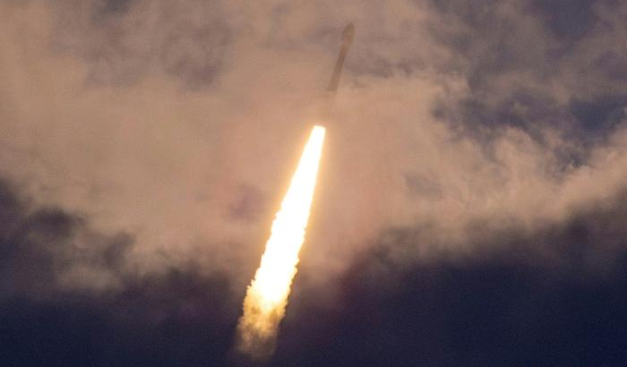 Nach zweitägiger Verzögerung ist die europäische Trägerrakete vom Typ Vega-C ins All geflogen und hat einen Satelliten in die Erdumlaufbahn gebracht.