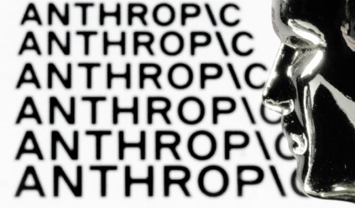 Das Pentagon hat dem KI-Unternehmen Anthropic bis Freitag Zeit gegeben, einer uneingeschränkten militärischen Nutzung seiner Technologie zuzustimmen. Andernfalls will das Pentagon von dem Defense Production Act Gebrauch machen.