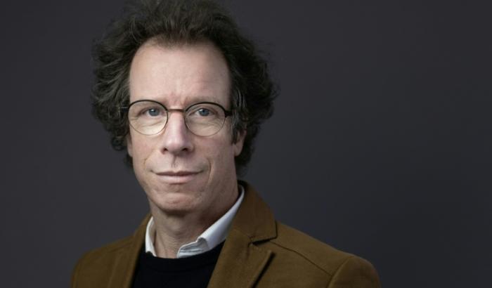 Le mathématicien Stéphane Mallat, médaille d'or 2025 du CNRS, le 6 février 2025 à Saclay, dans l'Essonne