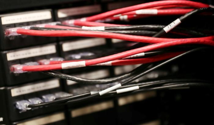 L'UE devrait tenter d'imposer des critères de souveraineté pour les contrats publics en matière d'intelligence artificielle et de Cloud