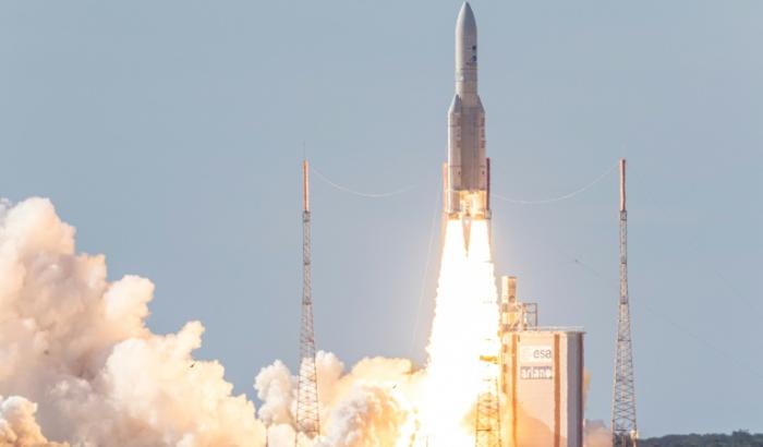 Décollage d'Ariane 5 avec deux satellites de telecommunications, à Kourou en Guyane le 6 août 2019