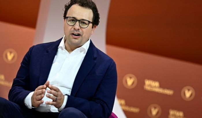 Dario Amodei, co-fondateur et PDG d'Anthropic, société de recherche et de sécurité en intelligence artificielle, lors d'un débat au salon des start-ups et de l'innovation technologique Vivatech, à Paris, le 22 mai 2024