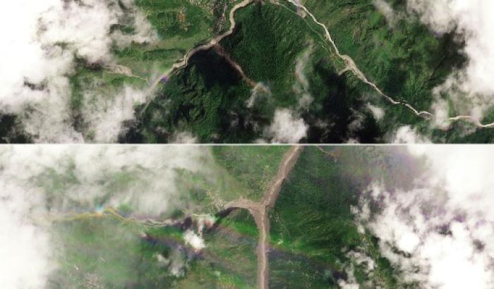 Cette combinaison de photos satellites, créée par Planet Labs le 26 août 2026, montre des vues aériennes du village de Shyaphrubesi et de la rivière Trishuli, dans le district de Rasuwa au Népal, avant la crue le 23 août 2026 (haut) et après la crue le 26 août 2026 (bas)