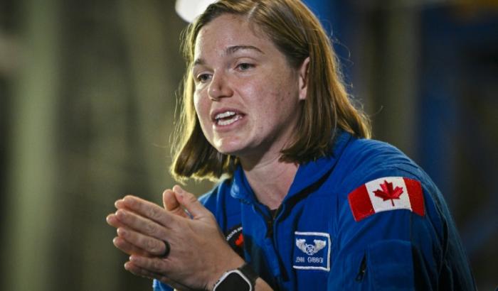 L'astronaute canadienne Jenni Gibbons au Centre spatial Kennedy en Floride, le 16 décembre 2024