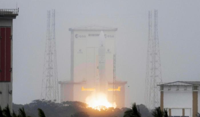 Die neue europäische Trägerrakete Ariane 6 ist zum zweiten Mal zu einer kommerziellen Mission gestartet. Sie bringt einen Wettersatelliten ins All.