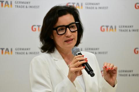 Bundesforschungsministerin Dorothee Bär (CSU) will die Förderung für geschlechtersensible Medizin weiter ausbauen. Dafür stellt ihr Ministerium jährlich bis zu 17,75 Millionen Euro zur Verfügung.