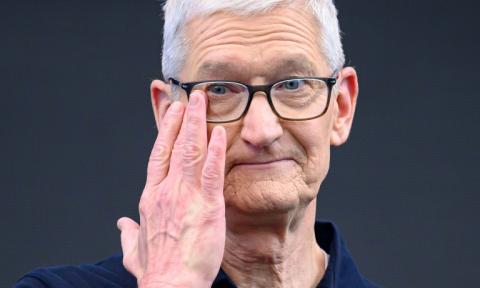 Der KI-Boom macht laut Apple-Chef Tim Cook höhere Preise für das iPhone und andere Produkte des US-Konzerns notwendig.