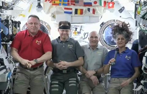 Les astronautes Butch Wilmore (tout à gauche) et Suni Williams (à droite), accompagnés des astronautes Nick Hague et Don Pettit, dans la Station spatiale internationale (ISS), le 8 janvier 2025