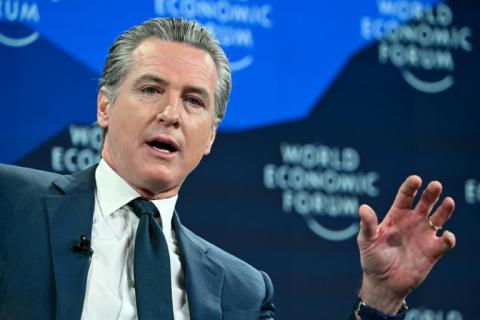 In der Sicherheitsdebatte über Künstliche Intelligenz (KI) will der US-Bundesstaat Kalifornien eine Art "Notschalter" prüfen. Der kalifornische Gouverneur Gavin Newsom unterzeichnete ein Dekret, das einen möglichen "kill switch" vorsieht.
