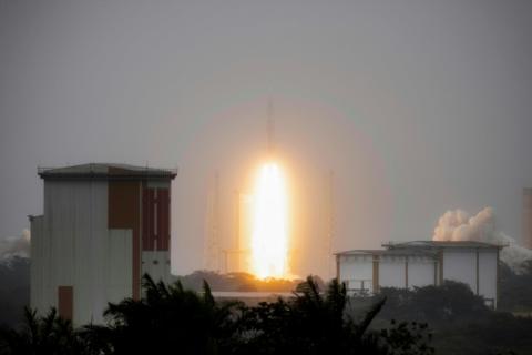 La fusée Ariane 6 décolle de Kourou, en Guyane française avec le satellite militaire CSO-3, le 6 mars 2025