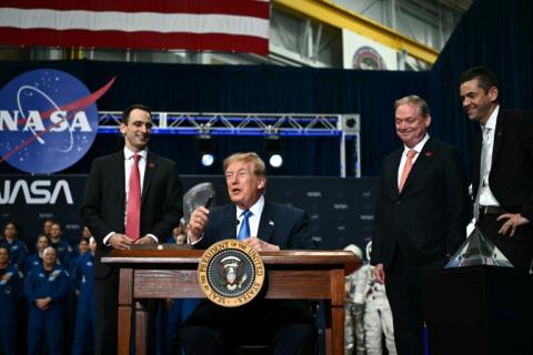 US-Präsident Donald Trump hat ein Dekret zur Gründung einer neuen Weltraum-Akademie unterzeichnet. Er zeichnete zudem die Crew der Artemis-2-Mission aus, die im April den Mond umrundet hatte.
