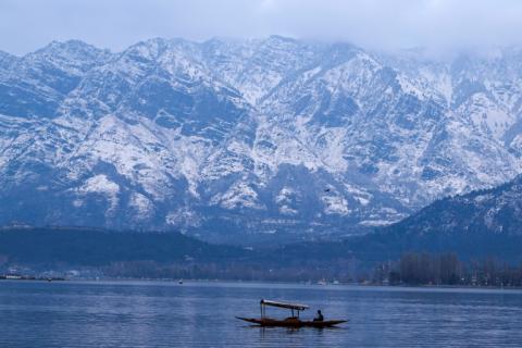 Wegen ungewöhnlich geringer Schneemassen im Himalaya ist nach Angaben von Wissenschaftlern die Wasserversorgung von Millionen von Menschen gefährdet.