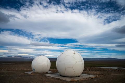 Forscher wollen die Auswirkungen der bevorstehenden totalen Sonnenfinsternis auf die Navigation und Kommunikationssysteme untersuchen. Während des Himmelsspektakels plant das Deutsche Zentrum für Luft- und Raumfahrt umfrangreiche Messungen.