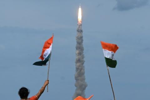 Ganz Indien schaut am Mittwoch zum Mond: Die Raumsonde Chandrayaan-3 soll auf dem Erdtrabanten landen und das bevölkerungsreichste Land der Welt in den exklusiven Club der Mond-Landenationen bringen.