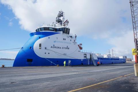 Die Inbetriebnahme einer riesigen Speicheranlage für CO2 an der dänischen Küste hat eine weiter Hürde genommen. Am Montag wurde mit dem Bau eines Transit-Terminals für flüssiges CO2 im Hafen der westdänischen Stadt Esbjerg begonnen.