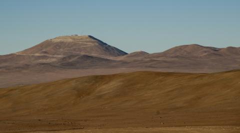 Le mont Cerro Armazones où l'Extremely Large Telescope est en cours de construction, dans le désert d'Atacama, le 20 juin 2022 au Chili
