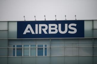 Le logo d'Airbus à Blagnac, dans la banlieue de Toulouse, le 16 octobre 2024