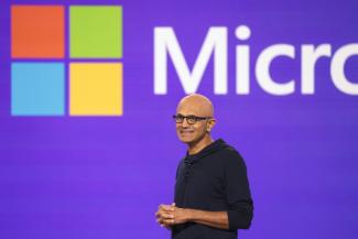 Le PDG de Microsoft, Satya Nadella, s'exprime lors de la conférence Microsoft Build au Seattle Convention Center Summit Building à Redmond, dans l'Etat de Washington, le 21 mai 2024