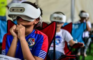 Les enfants ont-ils besoin de réalité virtuelle ? La question fait débat entre les entrepreneurs et la communauté scientifique