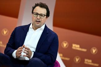 Dario Amodei, co-fondateur et PDG d'Anthropic, société de recherche et de sécurité en intelligence artificielle, lors d'un débat au salon des start-ups et de l'innovation technologique Vivatech, à Paris, le 22 mai 2024