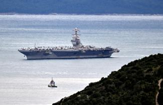 Der aus dem Iran-Krieg abgezogene US-Flugzeugträger "USS Gerald R. Ford" ist nach seinem 326 Tage dauernden Einsatz auf See wieder in den USA eingetroffen. Verteidigungsminister Pete Hegseth nahm den größten Flugzeugträger der Welt am Samstag in Empfang.