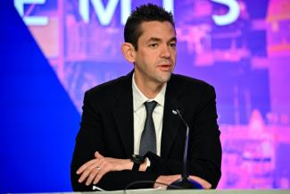 L'administrateur de la Nasa Jared Isaacman durant une conférence de presse au Kennedy Space Center à Cap Canaveral en Floride, le 27 février 2026