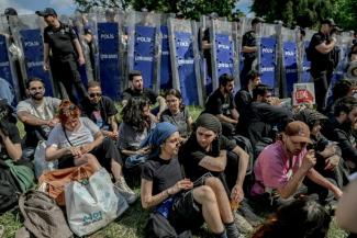 Nach Protesten hunderter Studenten hat der türkische Präsident Recep Tayyip Erdogan seine umstrittene Anordnung zur Schließung der privaten Istanbuler Bilgi-Hochschule rückgängig gemacht.